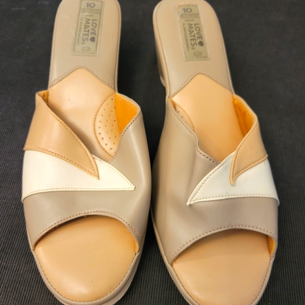 Vintage Love Mate's slip on shoes Size 10